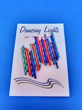 Art glass pin Tam Johannes Dancing Lights of the North made in Alaska